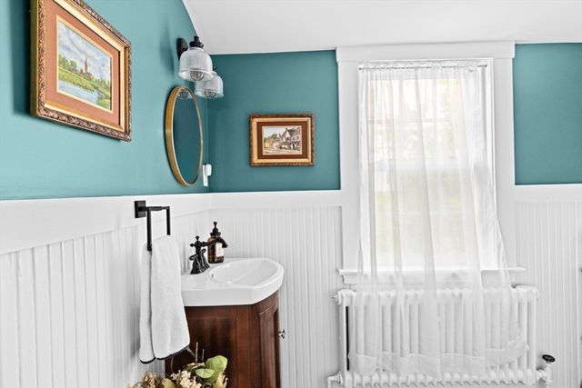 560 Jerusalem Rd, Cohasset, MA 02025