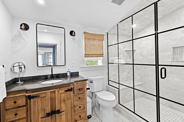 560 Jerusalem Rd, Cohasset, MA 02025