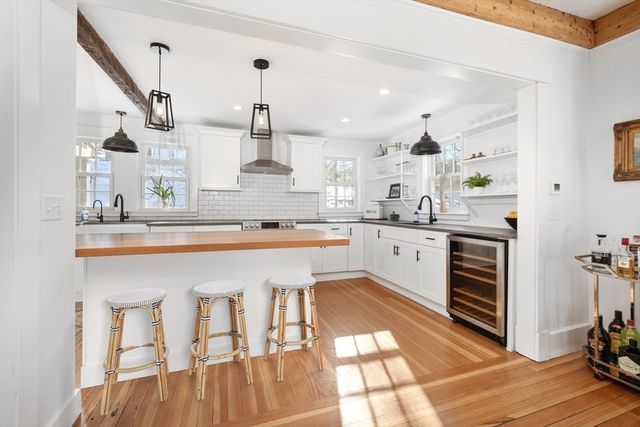 560 Jerusalem Rd, Cohasset, MA 02025