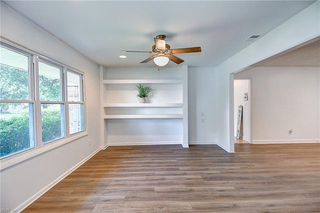600 Sandy Springs LN, Virginia Beach, VA 23452