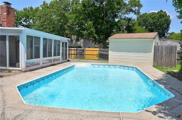600 Sandy Springs LN, Virginia Beach, VA 23452