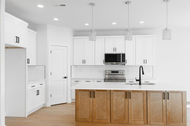 931 Ferree Road, Campobello, SC 29322