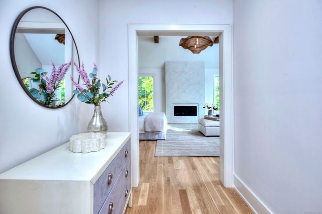 125 Old Road, Westport, CT 06880