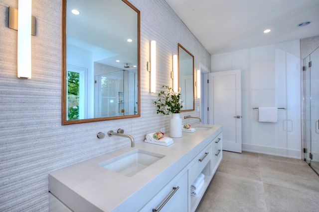 125 Old Road, Westport, CT 06880