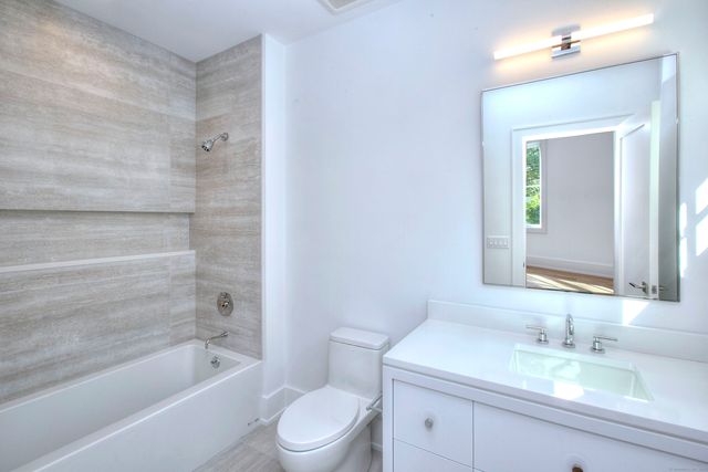 125 Old Road, Westport, CT 06880