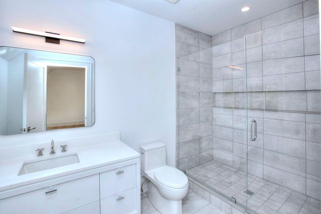 125 Old Road, Westport, CT 06880