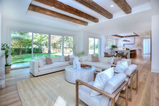 125 Old Road, Westport, CT 06880