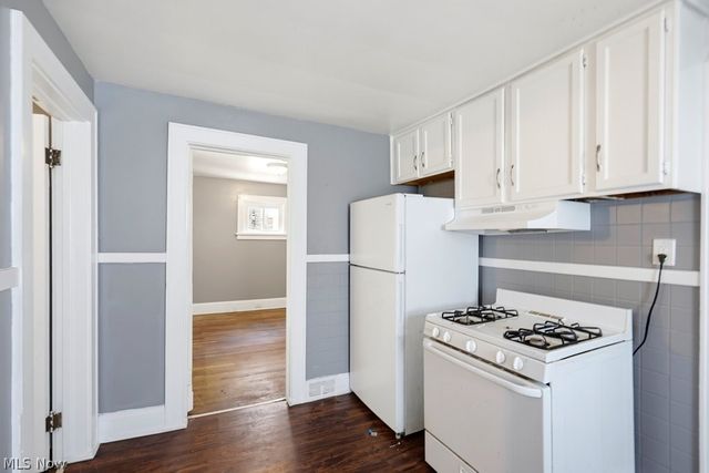 20740 Tracy Avenue, Euclid, OH 44123