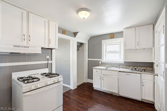 20740 Tracy Avenue, Euclid, OH 44123