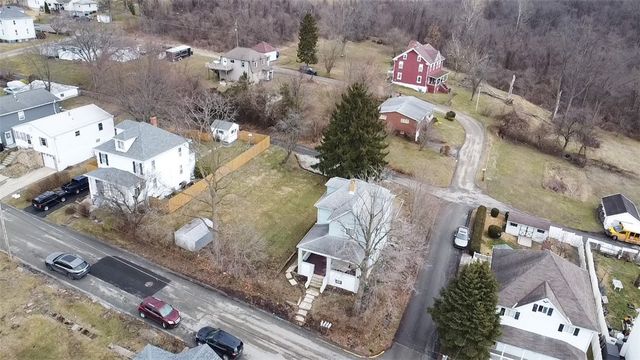 230 Maple St, Everson, PA 15631