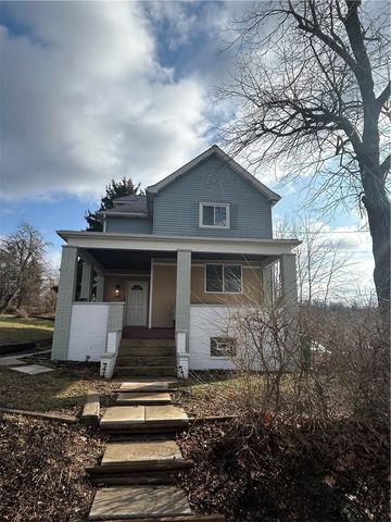 230 Maple St, Everson, PA 15631