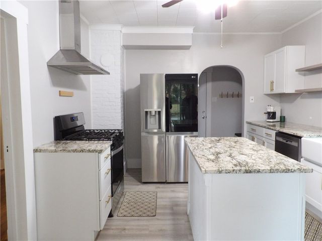 230 Maple St, Everson, PA 15631