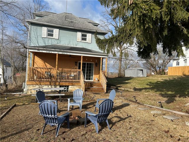 230 Maple St, Everson, PA 15631