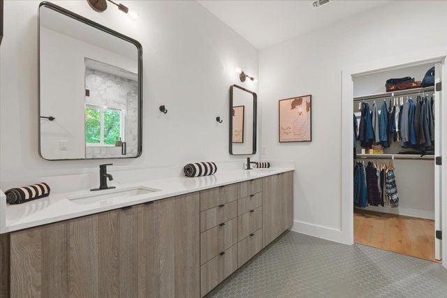 1404 E M Franklin Ave 1, Austin, TX 78721
