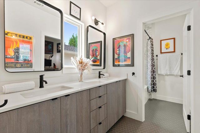 1404 E M Franklin Ave 1, Austin, TX 78721