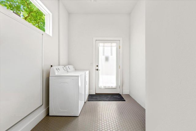 1404 E M Franklin Ave 1, Austin, TX 78721