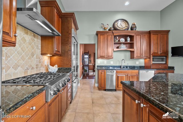 5805 Prominence Pointe Drive, Anchorage, AK 99516
