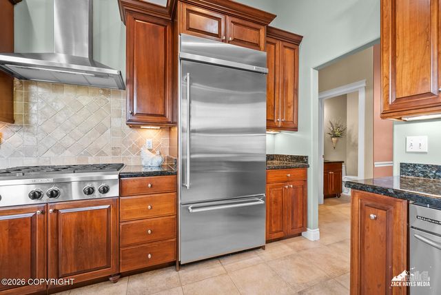 5805 Prominence Pointe Drive, Anchorage, AK 99516