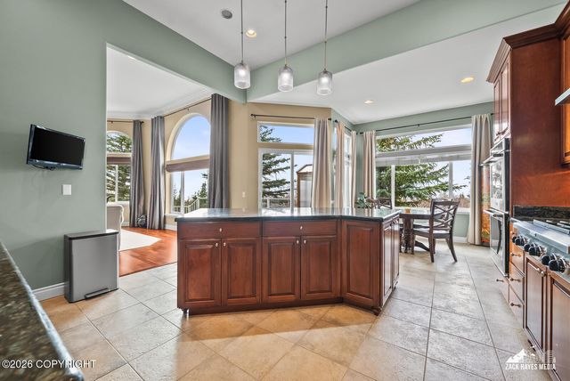 5805 Prominence Pointe Drive, Anchorage, AK 99516