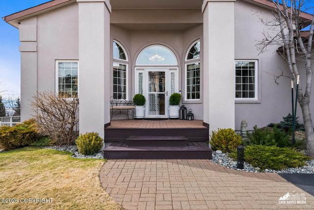 5805 Prominence Pointe Drive, Anchorage, AK 99516