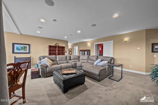 5805 Prominence Pointe Drive, Anchorage, AK 99516