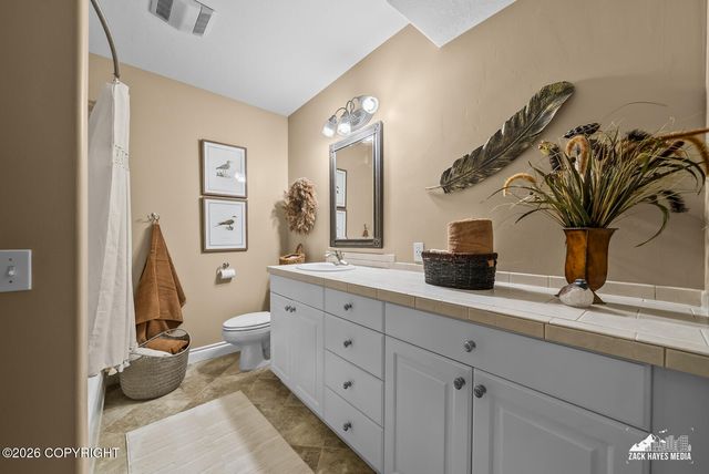 5805 Prominence Pointe Drive, Anchorage, AK 99516
