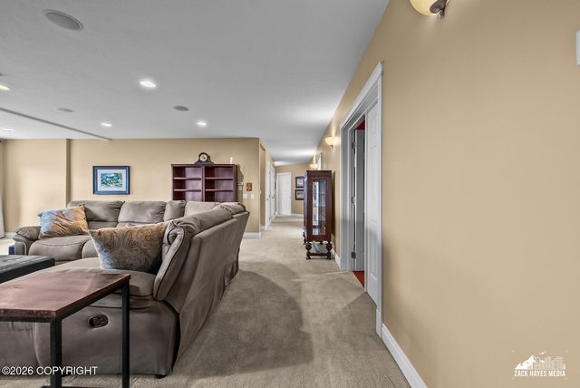 5805 Prominence Pointe Drive, Anchorage, AK 99516