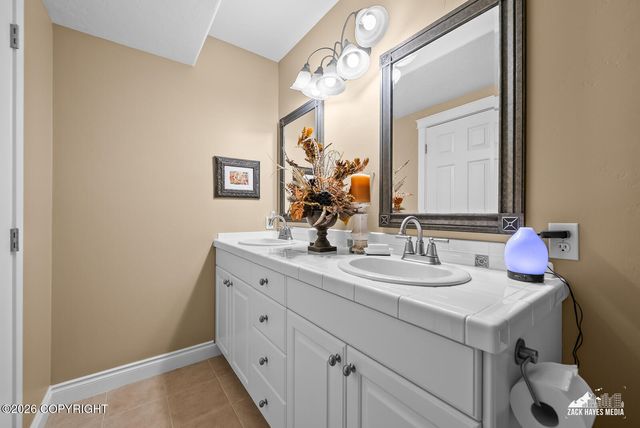 5805 Prominence Pointe Drive, Anchorage, AK 99516