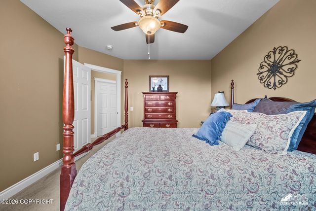 5805 Prominence Pointe Drive, Anchorage, AK 99516