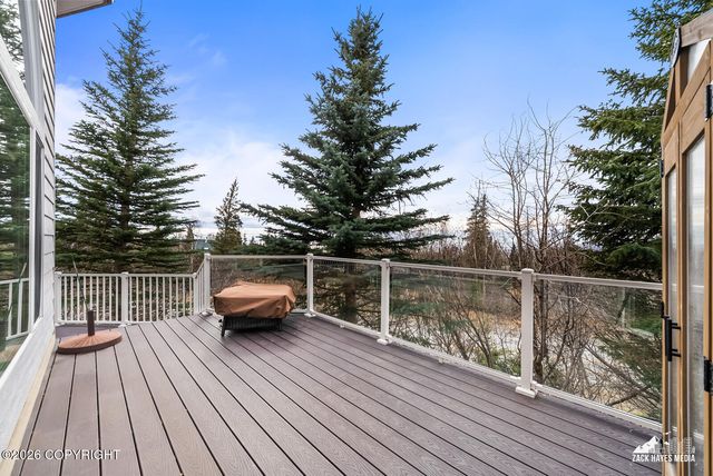 5805 Prominence Pointe Drive, Anchorage, AK 99516