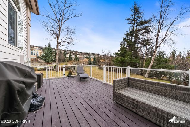 5805 Prominence Pointe Drive, Anchorage, AK 99516