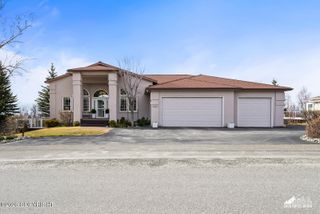 5805 Prominence Pointe Drive, Anchorage, AK 99516