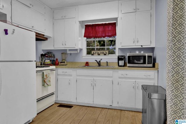 182 WOFFORD LANE, Oneonta, AL 35121