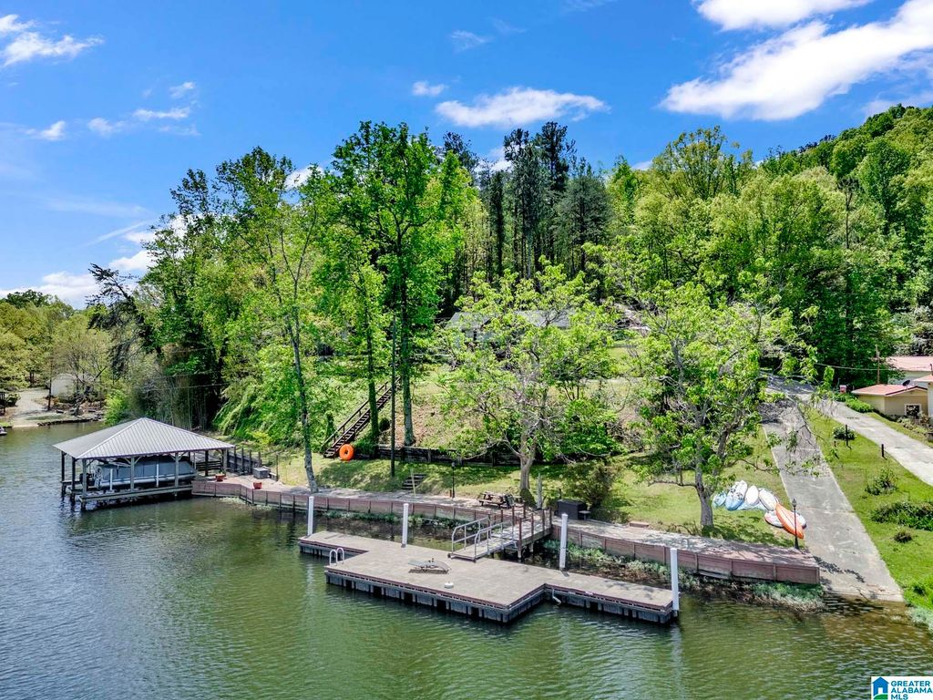 182 WOFFORD LANE, Oneonta, AL 35121