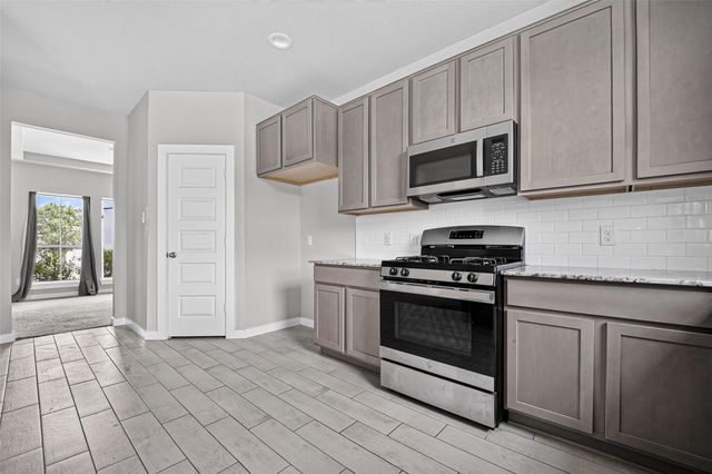 15506 S Fall Fern Circle, Houston, TX 77044