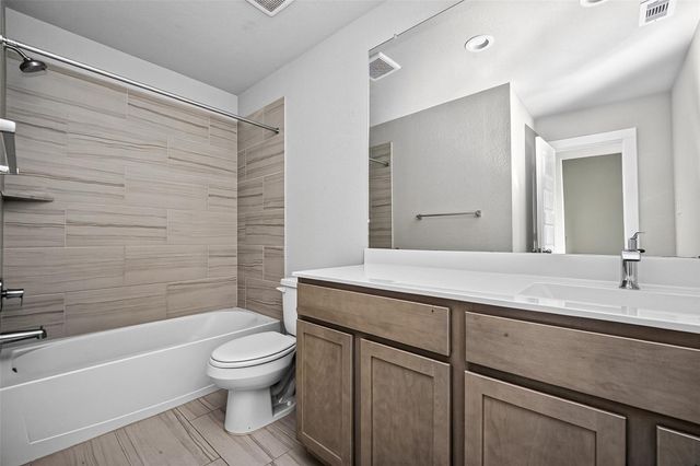 15506 S Fall Fern Circle, Houston, TX 77044