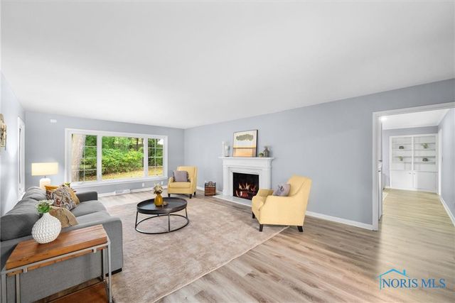 4906 Pine Ridge Road, Toledo, OH 43615