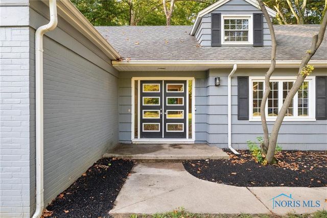 4906 Pine Ridge Road, Toledo, OH 43615