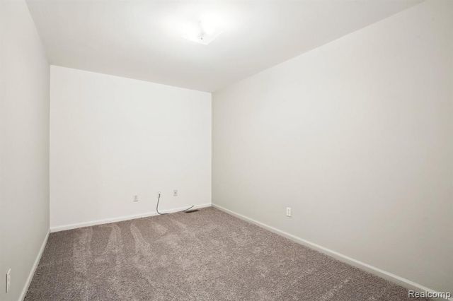 28986 Christopher Lane, Southfield, MI 48034