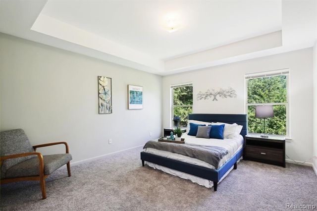 28986 Christopher Lane, Southfield, MI 48034