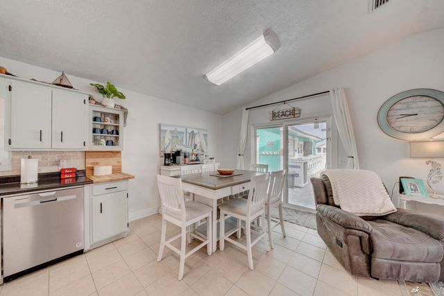 7231 Sunset Avenue, Panama City Beach, FL 32408