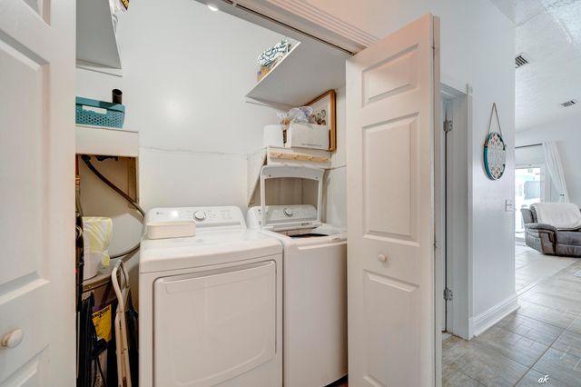 7231 Sunset Avenue, Panama City Beach, FL 32408