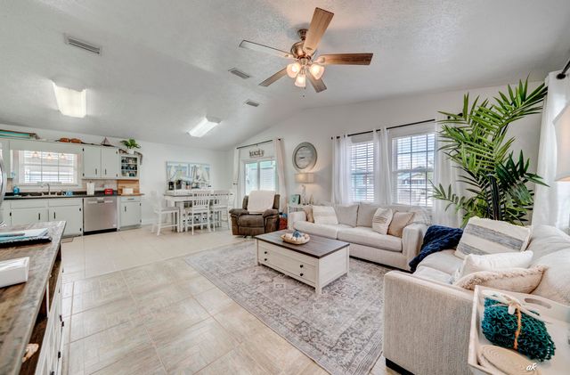 7231 Sunset Avenue, Panama City Beach, FL 32408