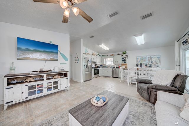 7231 Sunset Avenue, Panama City Beach, FL 32408