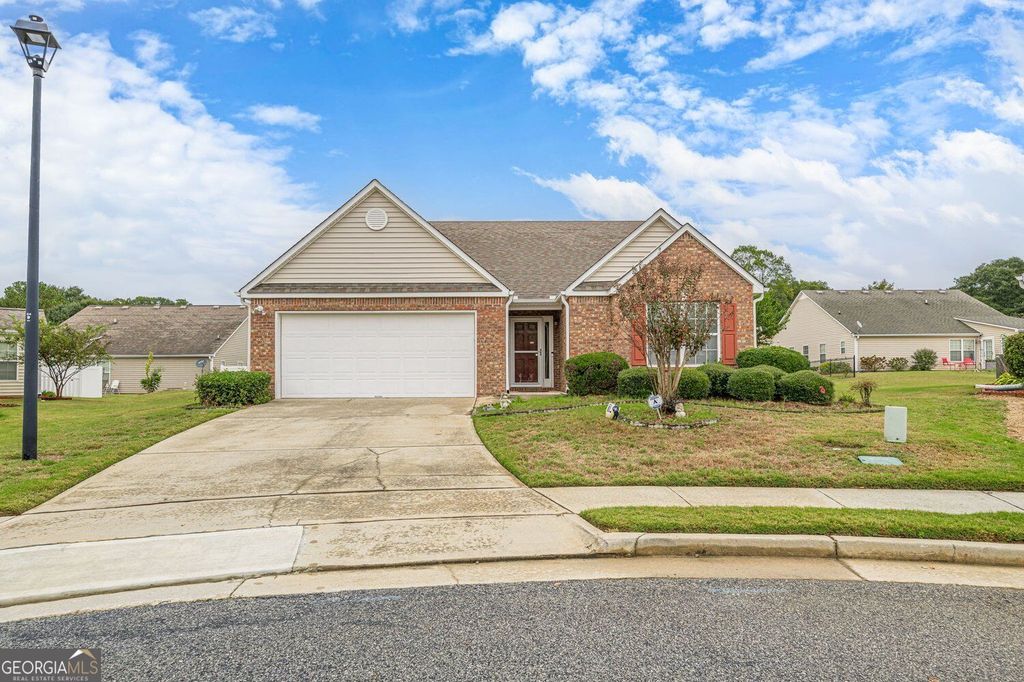 418 Mockingbird Drive, Loganville, GA 30052 — photo 2