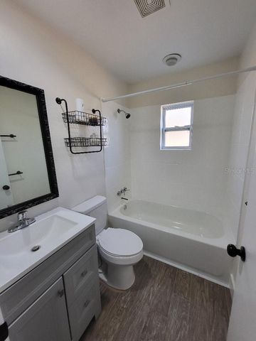 995 EMERALD DRIVE, Mount Dora, FL 32757