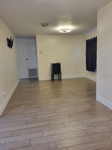 995 EMERALD DRIVE, Mount Dora, FL 32757