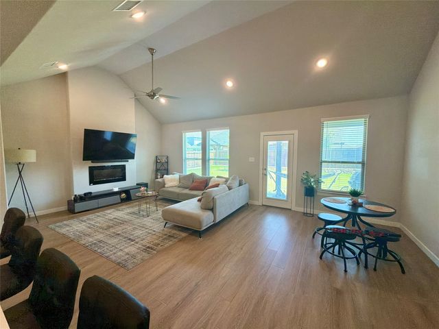 2417 Mankato Drive, Fort Worth, TX 76179