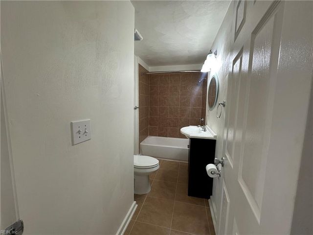 4914 Krick ST, Norfolk, VA 23513