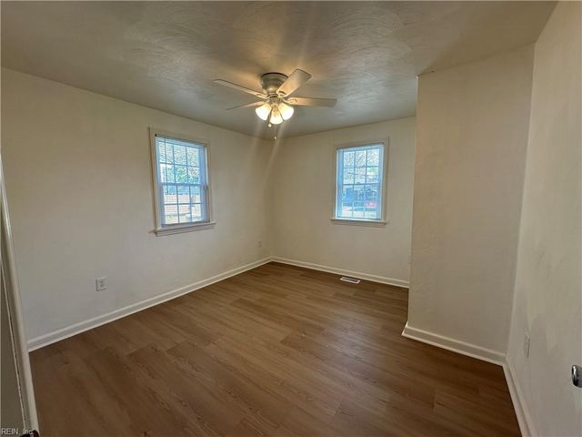 4914 Krick ST, Norfolk, VA 23513